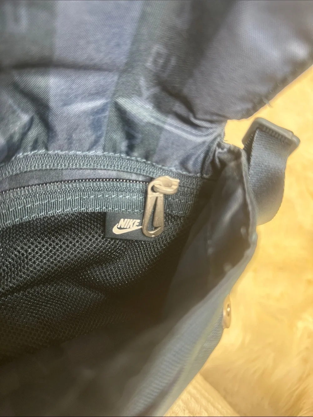 🆕NWOT Nike Futura Navy Crossbody Bag with White Logo